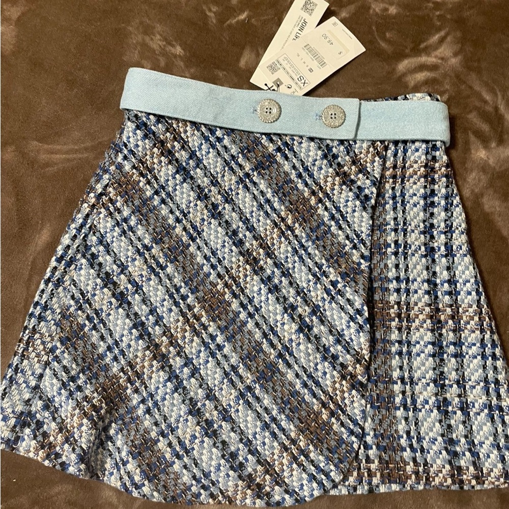 Tweed skirt